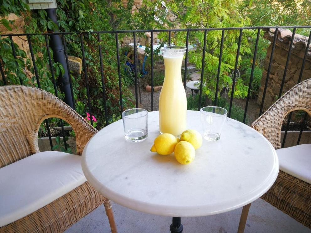 La Casa Dels Ocells (Adults Only) Bed and Breakfast Granollers de Florejacs Exteriör bild