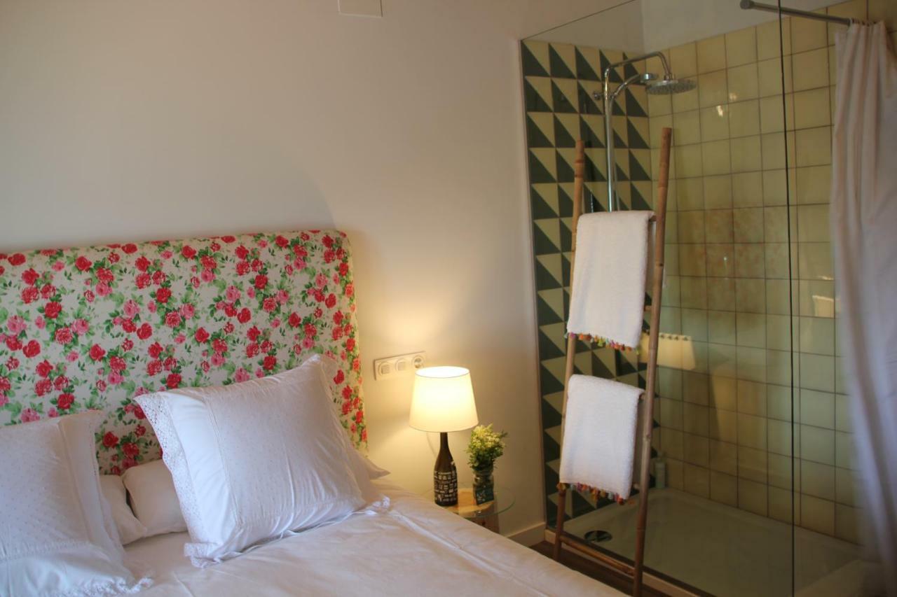 La Casa Dels Ocells (Adults Only) Bed and Breakfast Granollers de Florejacs Exteriör bild