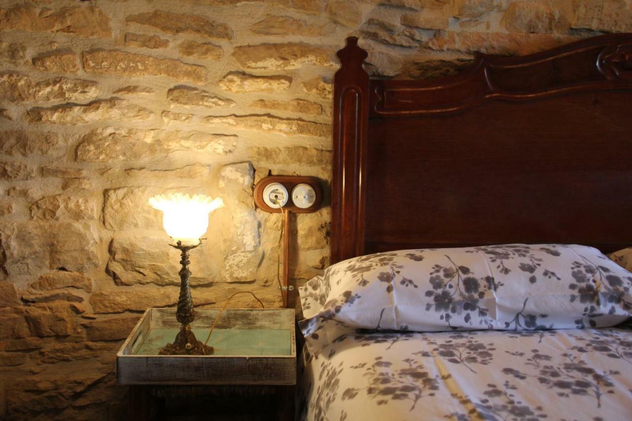 La Casa Dels Ocells (Adults Only) Bed and Breakfast Granollers de Florejacs Exteriör bild