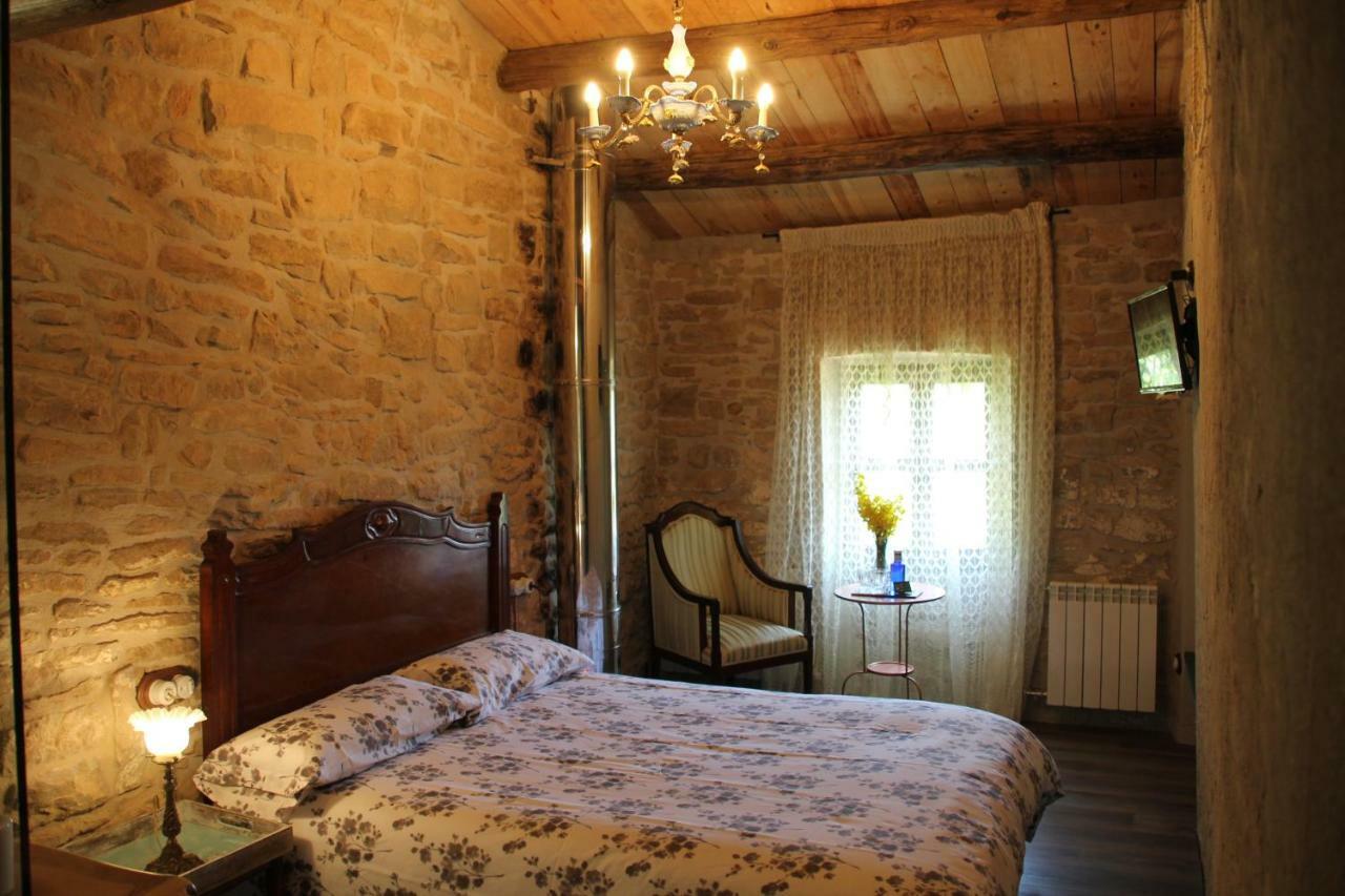 La Casa Dels Ocells (Adults Only) Bed and Breakfast Granollers de Florejacs Exteriör bild
